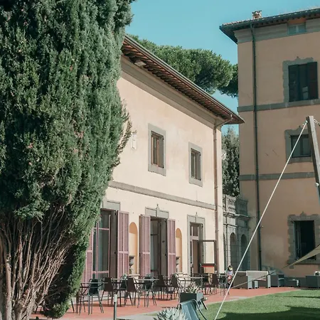 Regal House Golf דירה *