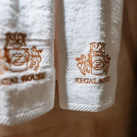 Regal House Golf 35 Apartamento *